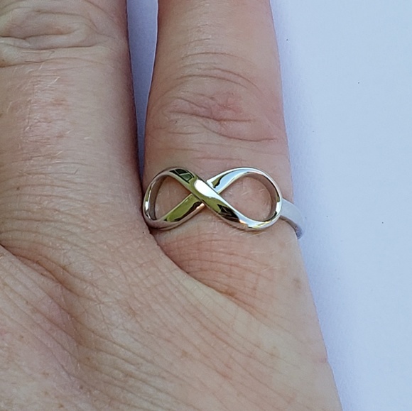 Infinity .925 Sterling Silver Ring - Picture 4 of 6